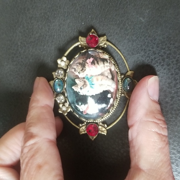 SWEET ROMANCE Vintage Cat Brooch with Red, Blue, and Gold Accents - Picture 2 of 5